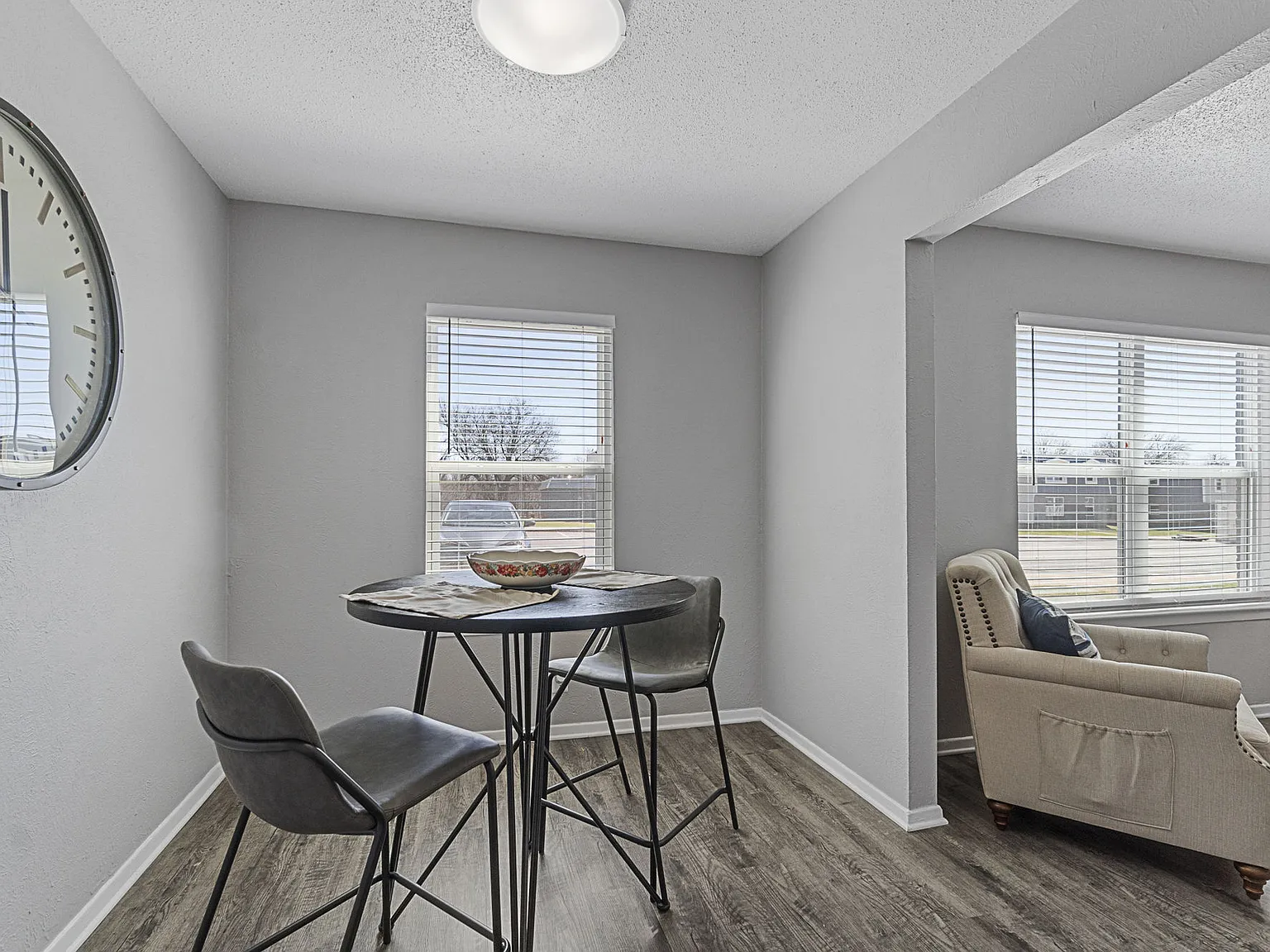 Maverick on Maurine Apartments — Photo 4