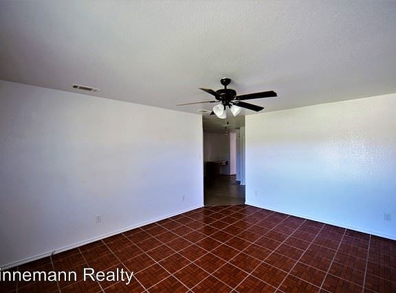 2nd image of 5206 Lauren Lea Dr APT B