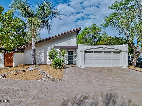 3rd image of 1069 S Barrow Ct
