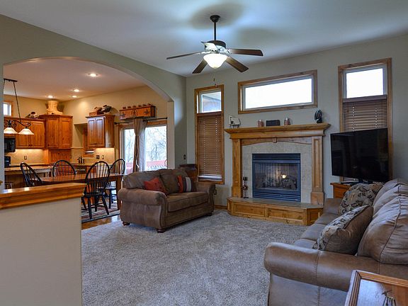 4th image of 215 E Kodiak Ct