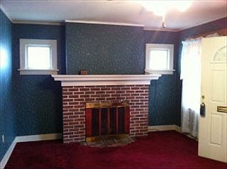 2nd image of 2821 Renick St