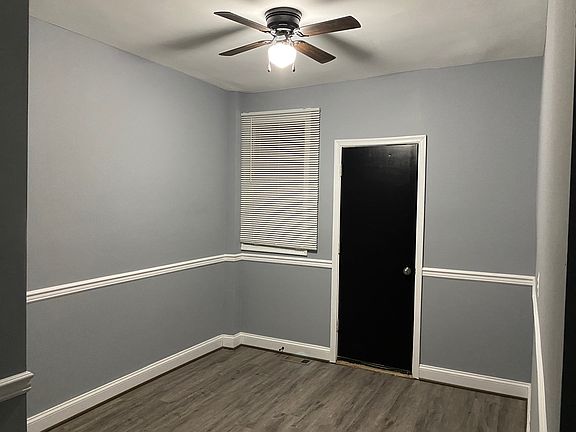 3rd image of 529 S Longwood St #D-700
