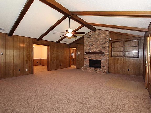 4th image of 8108 Knoxville Ave