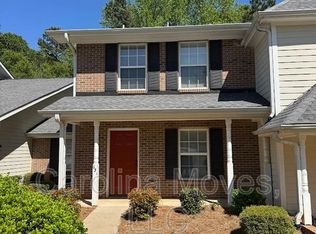 631 Bear Dr, Greenville, SC 29605