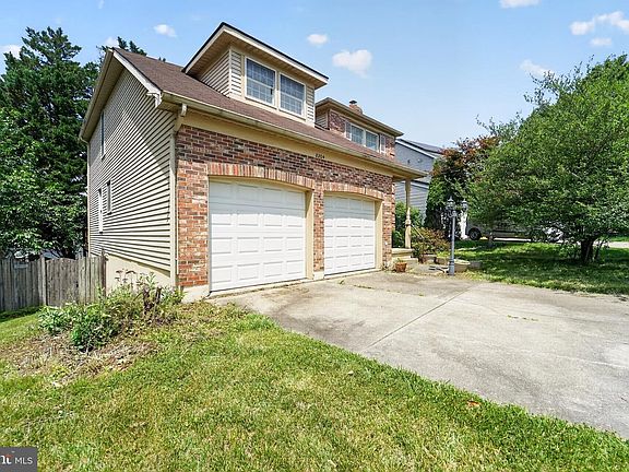 2nd image of 8204 Elkwood Ct