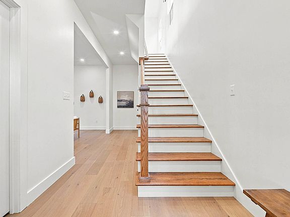 5th image of 1513 Chamberlain Ave