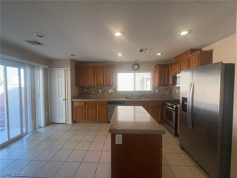 220 Stagecoach Flats Ave — Photo 7