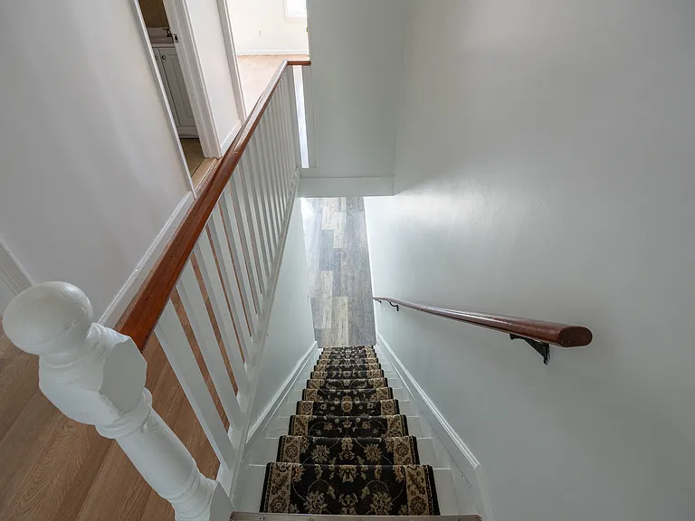 17 E Ashmead St — Photo 28
