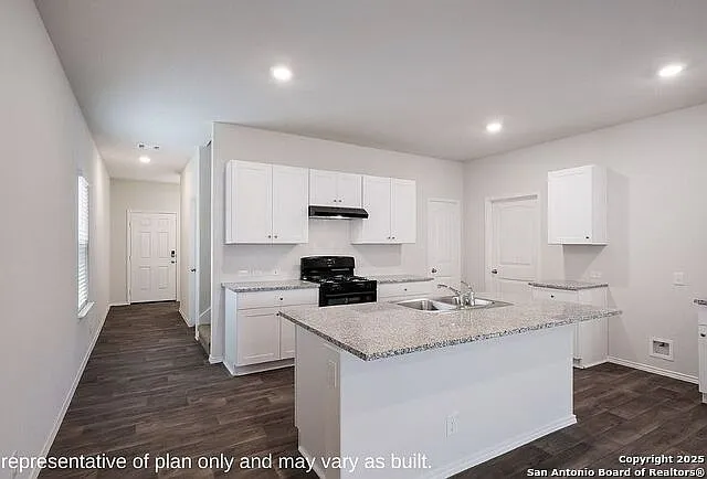 4 bed, 2.5 bath, 2282 sqft, $2,375 — Photo 4