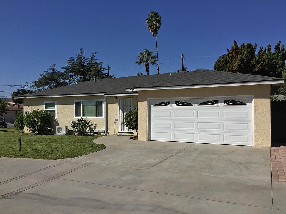 1st image of 9655 E Naomi Ave