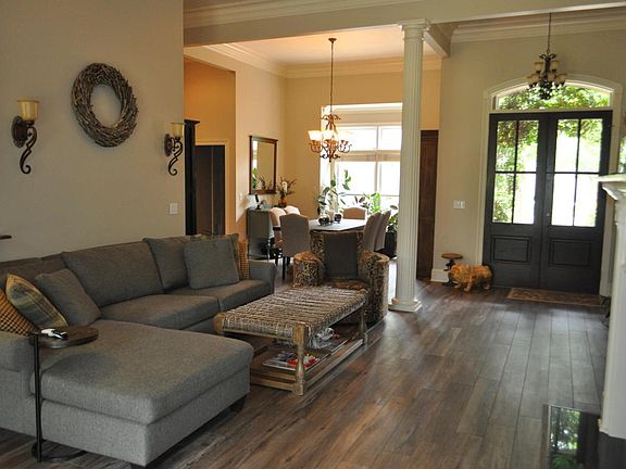 3rd image of 7054 Rollinggreen Dr