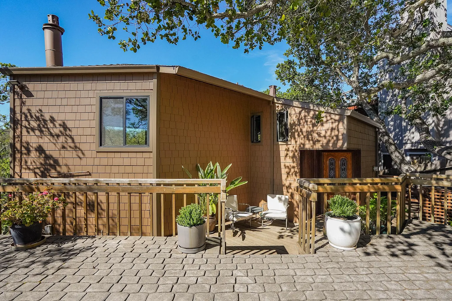 428 Grandview Ave photo 1
