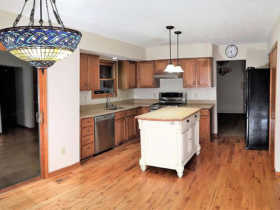 5th image of 108 Donegal Dr