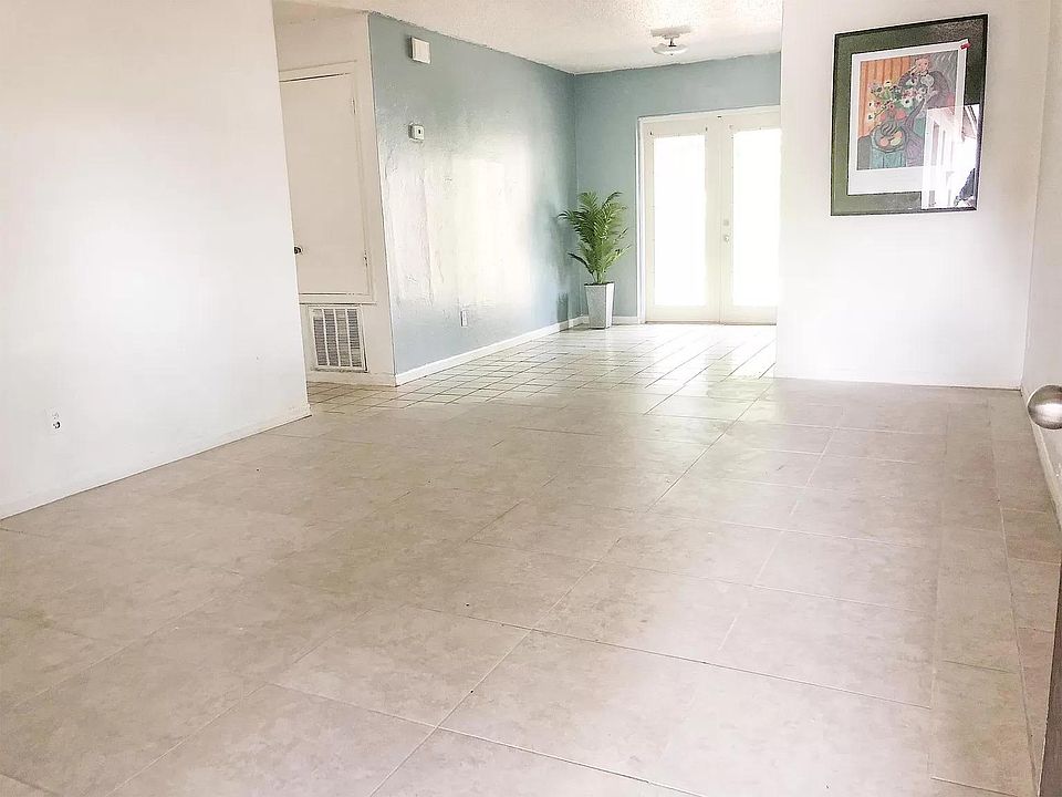1st image of 5525 Lehigh Ave #5525