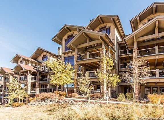 2nd image of 2280 Deer Valley Dr E #322