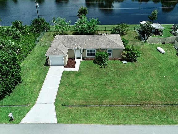 3rd image of 4553 SW Bradbury St
