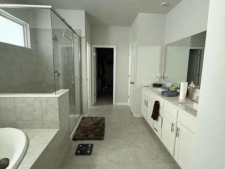 5100 Kinsbridge Dr — Photo 15