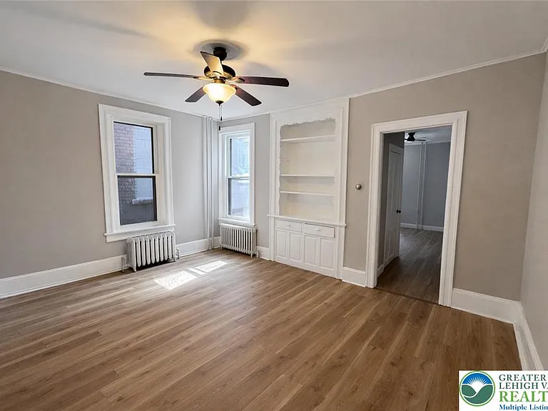 517 W Norwegian St — Photo 7