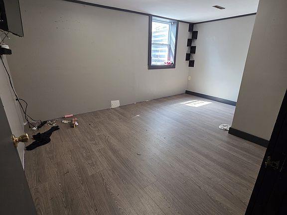 2nd image of 41 Reese Cir