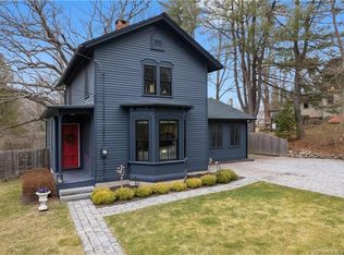 109 Main St, Chester, CT 06412