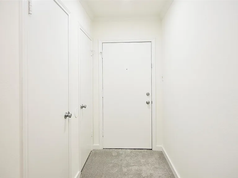 2600 Bellefontaine St #A21 — Photo 10