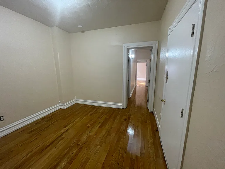 706 N 6th St #1 — Photo 14