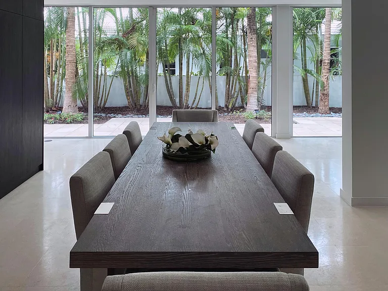 243 Venetian Dr — Photo 10