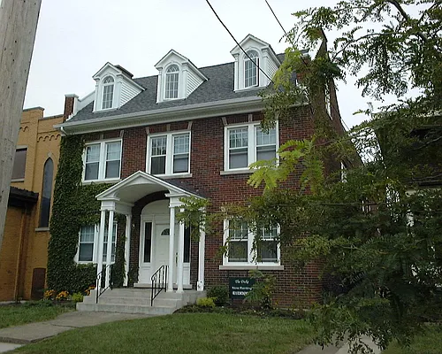 410 Cedar Ave #5 Photo 1