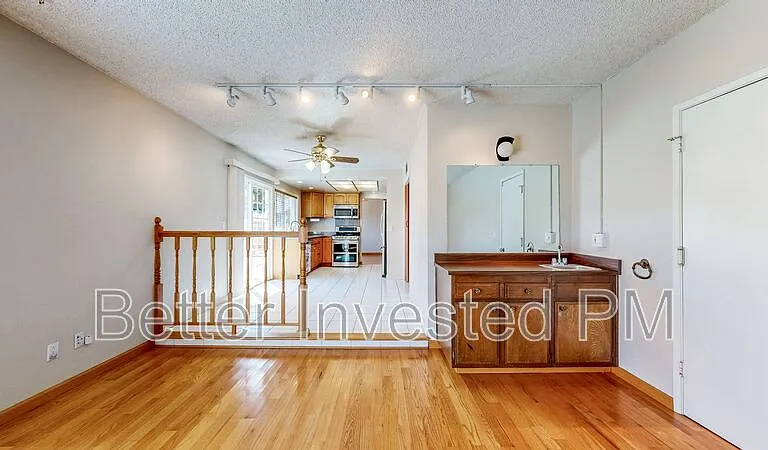 848 Sprucewood Ct — Photo 23
