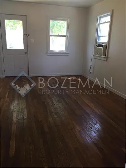 119 S F St #1/2 — Photo 6