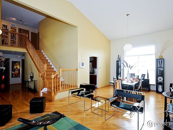 Living Room/Dining Room