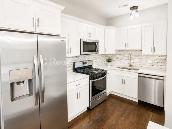 3437 S Morgan St #3W, Chicago, IL 60608
