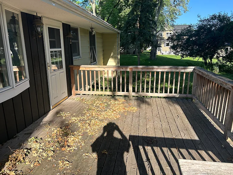 1015 Morton St — Photo 11
