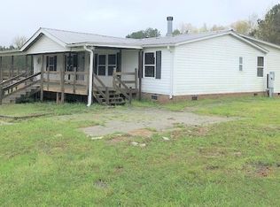 906 Barnett Rd, Cross Hill, SC 29332