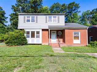 124 Prince James Dr, Hampton, VA 23669