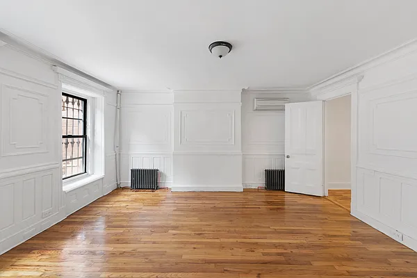 Rented by Compass | media 17