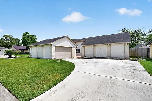 2503 Corral Trl Photo 1