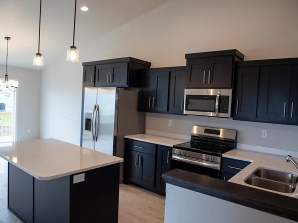 6325 83rd Ave S, Horace, ND 58047