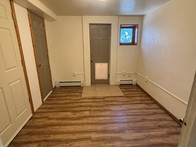 940 McIntyre St #B — Photo 6