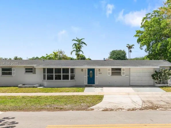 820 W Chaminade Dr, Hollywood, FL 33021