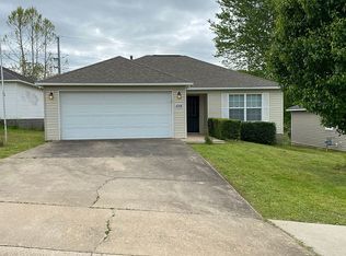 1018 S East St, Rogers, AR 72756