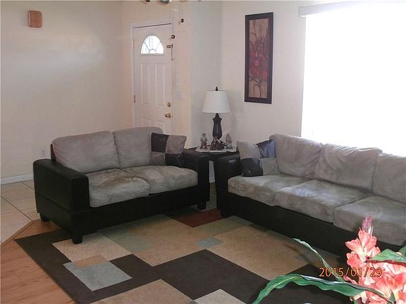 3rd image of 258 SW Starflower Ave