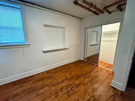 3rd image of 5385 N Bowmanville Ave #B