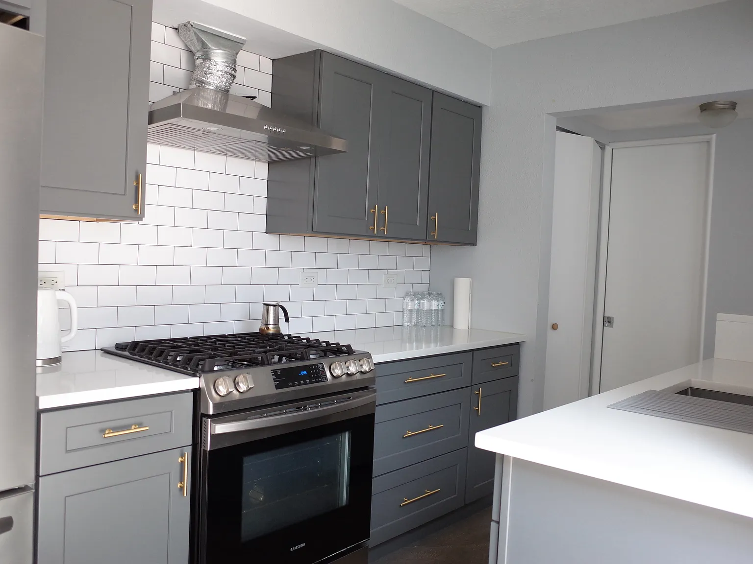 2 bed, 2.5 bath, 1231 sqft, $2,850 — Photo 2