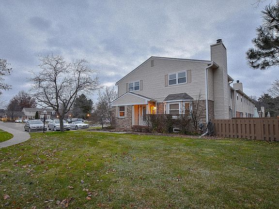 2nd image of 5339 Breeze Hill Pl