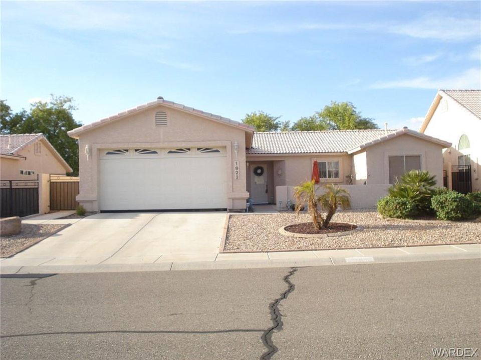 1st image of 1923 E Havasu Lake Dr