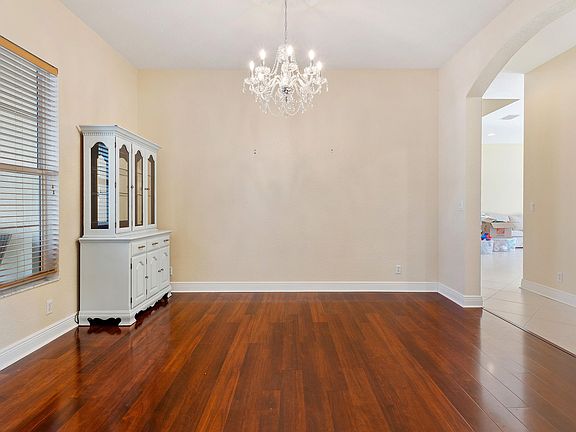5th image of 9326 Madewood Court