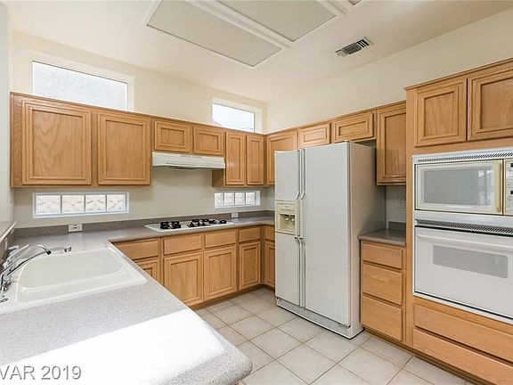 5th image of 10605 Argents Hill Dr