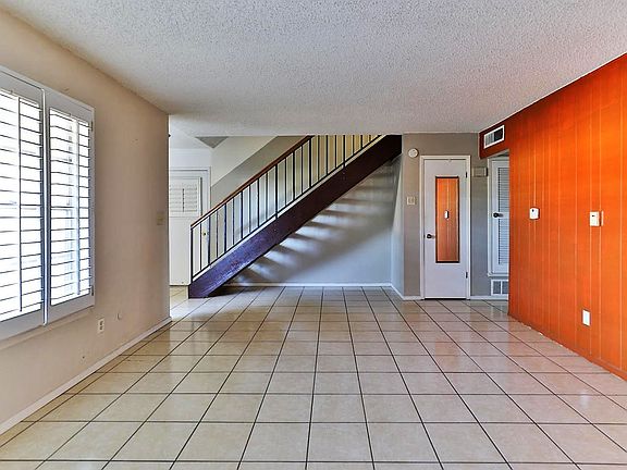 2nd image of 10684 Cardigan Dr