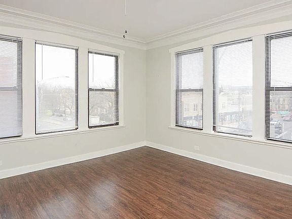 5th image of 4354 N Ashland Ave APT 308